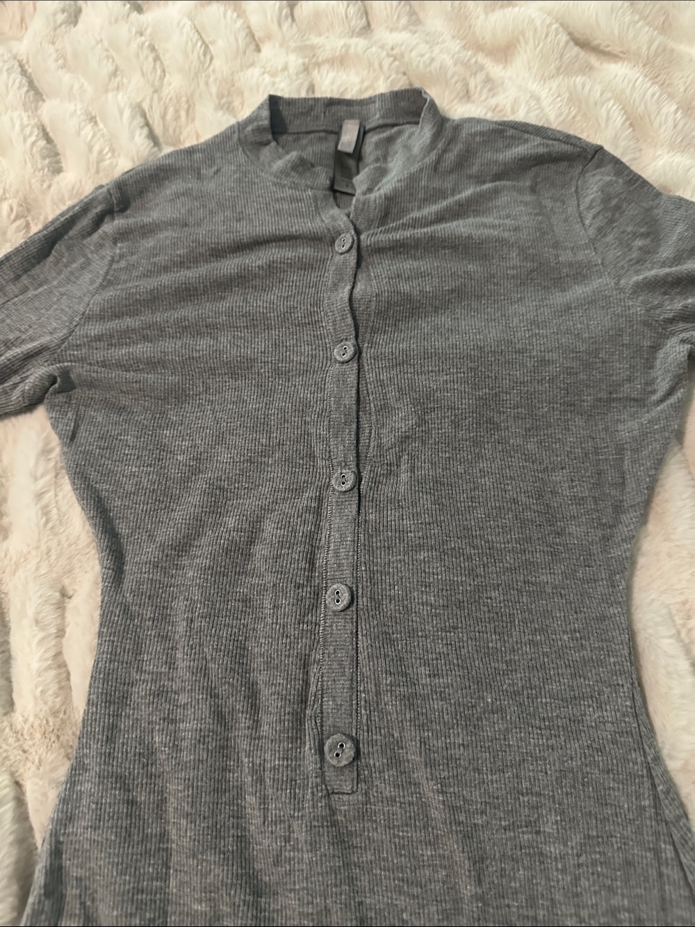 SKIMS Women's Gray Button Henley Romper SIZE SMALL - Picture 2 of 7